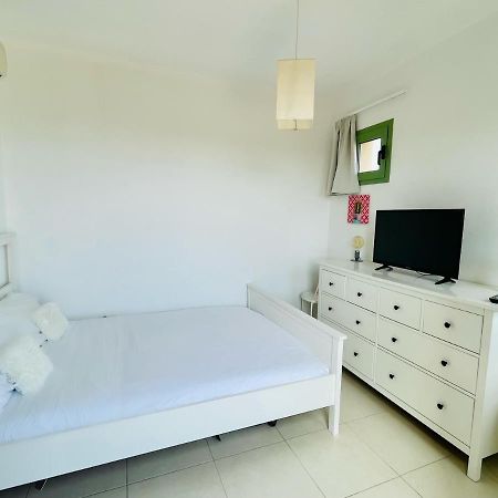 Gennadi Blue Sky Villas ภายนอก รูปภาพ