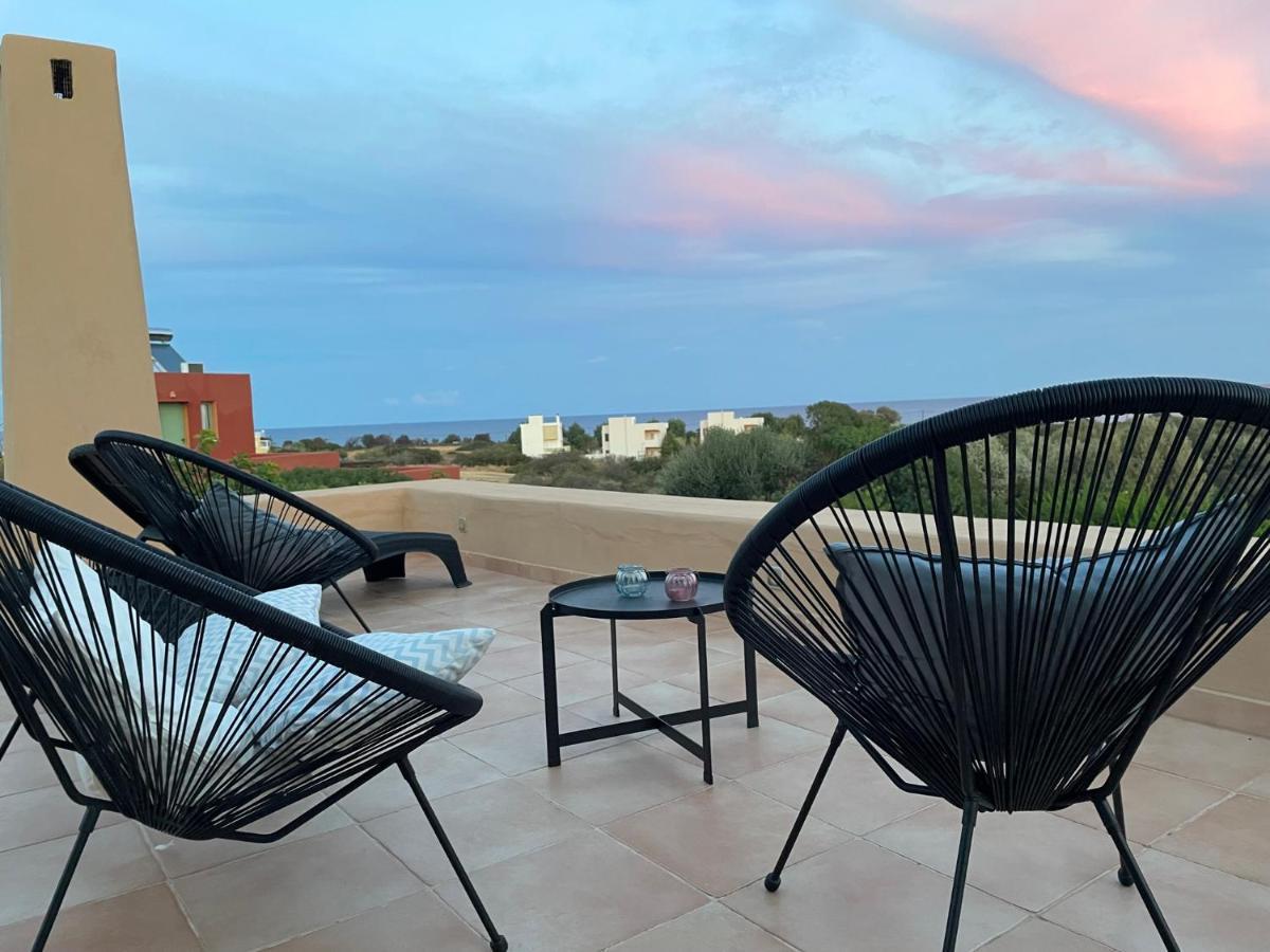 Gennadi Blue Sky Villas ภายนอก รูปภาพ