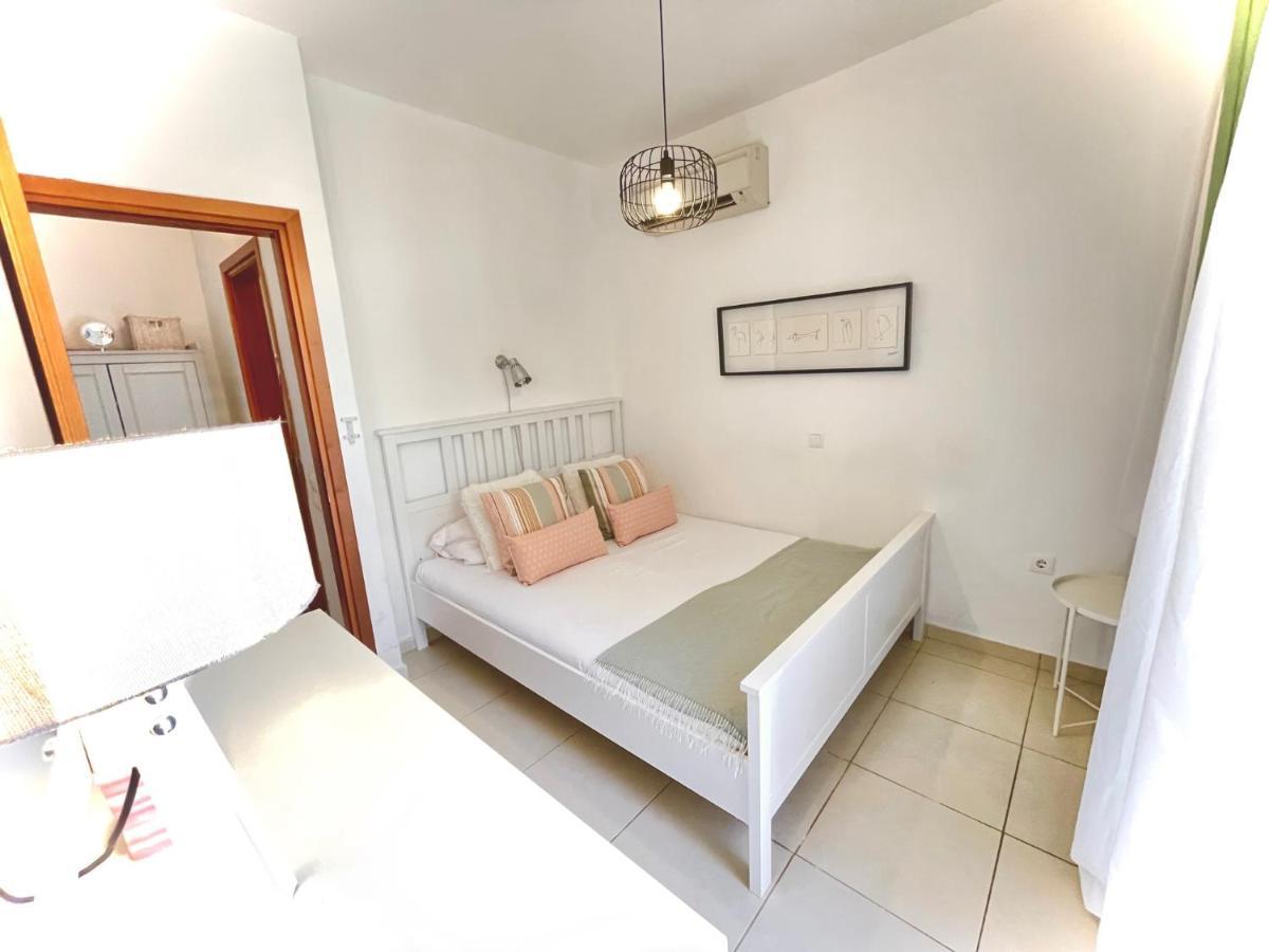 Gennadi Blue Sky Villas ภายนอก รูปภาพ