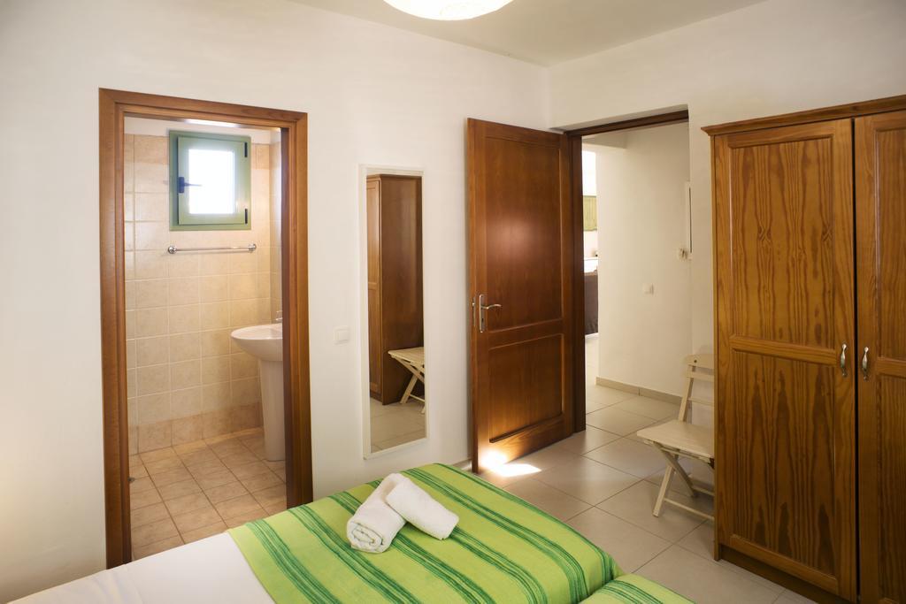 Gennadi Blue Sky Villas ภายนอก รูปภาพ