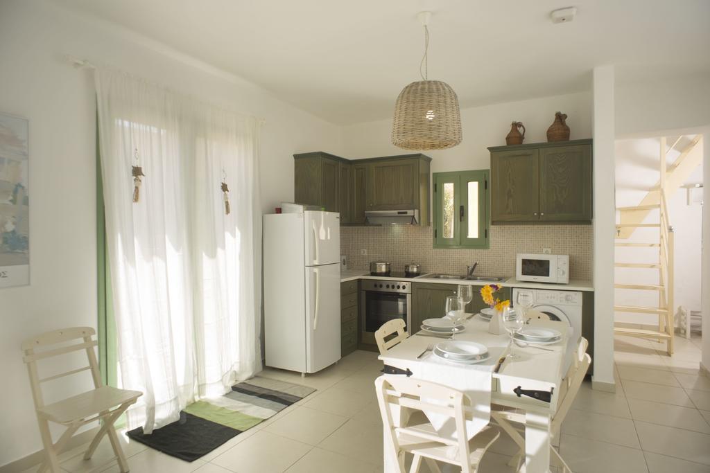 Gennadi Blue Sky Villas ภายนอก รูปภาพ