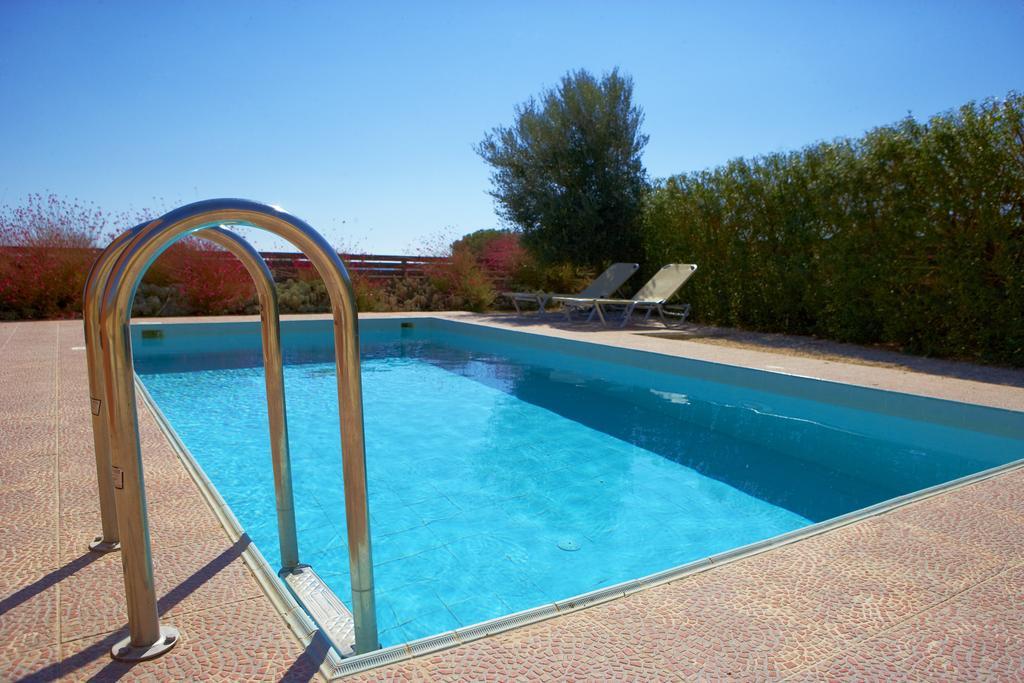 Gennadi Blue Sky Villas ภายนอก รูปภาพ