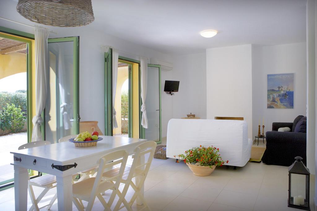 Gennadi Blue Sky Villas ภายนอก รูปภาพ