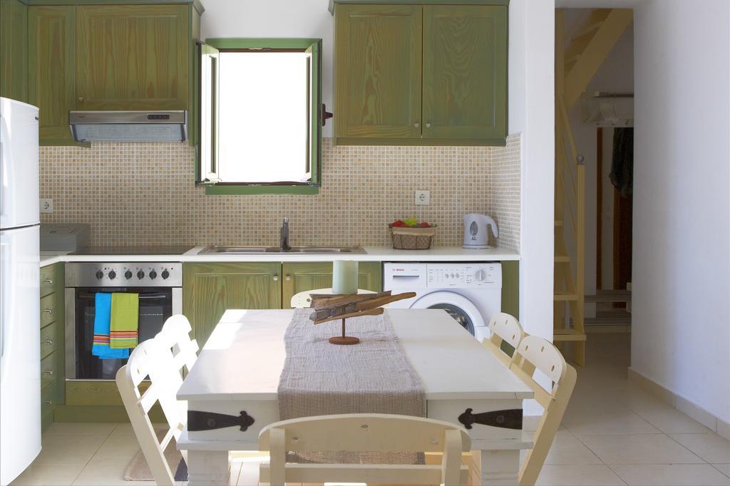 Gennadi Blue Sky Villas ภายนอก รูปภาพ